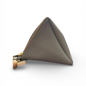 Japanese style triangle wristlet
